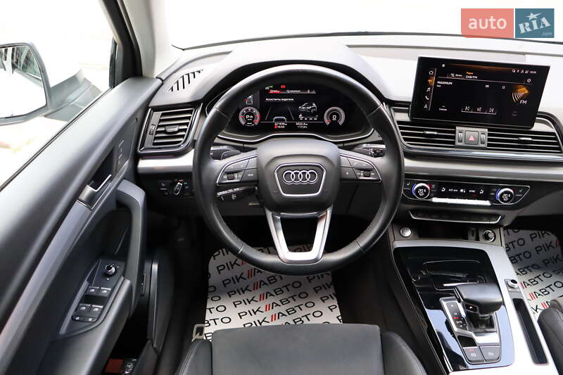 Внедорожник / Кроссовер Audi Q5 2021 в Львове