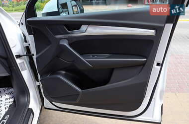 Внедорожник / Кроссовер Audi Q5 2021 в 