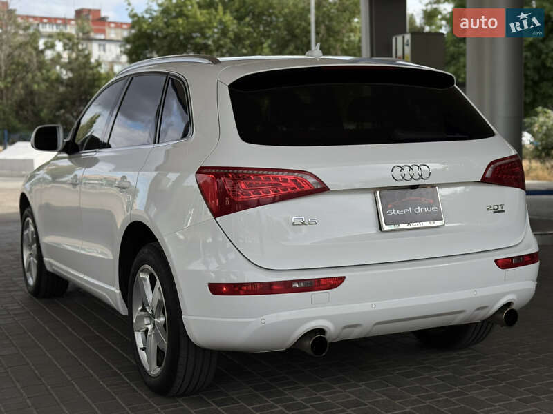 Внедорожник / Кроссовер Audi Q5 2011 в Николаеве