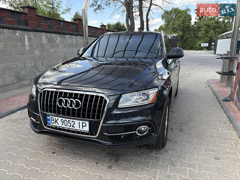 Позашляховик / Кросовер Audi Q5 2016 в Рівному