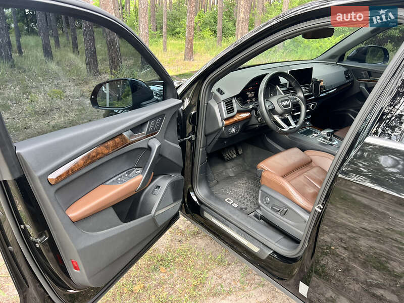 Внедорожник / Кроссовер Audi Q5 2017 в Киеве