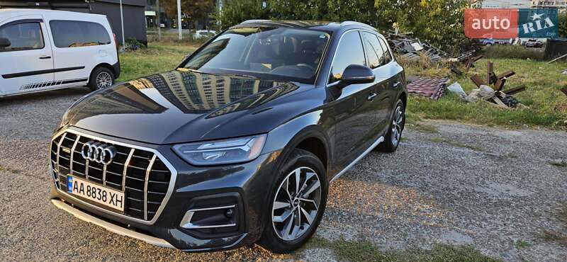 Внедорожник / Кроссовер Audi Q5 2020 в Киеве