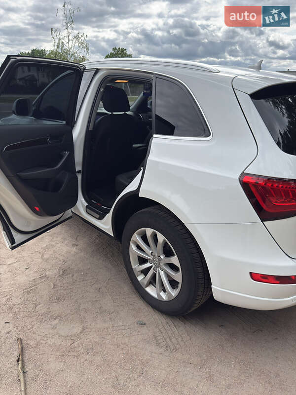 Внедорожник / Кроссовер Audi Q5 2015 в Житомире