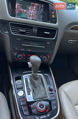 Внедорожник / Кроссовер Audi Q5 2011 в 