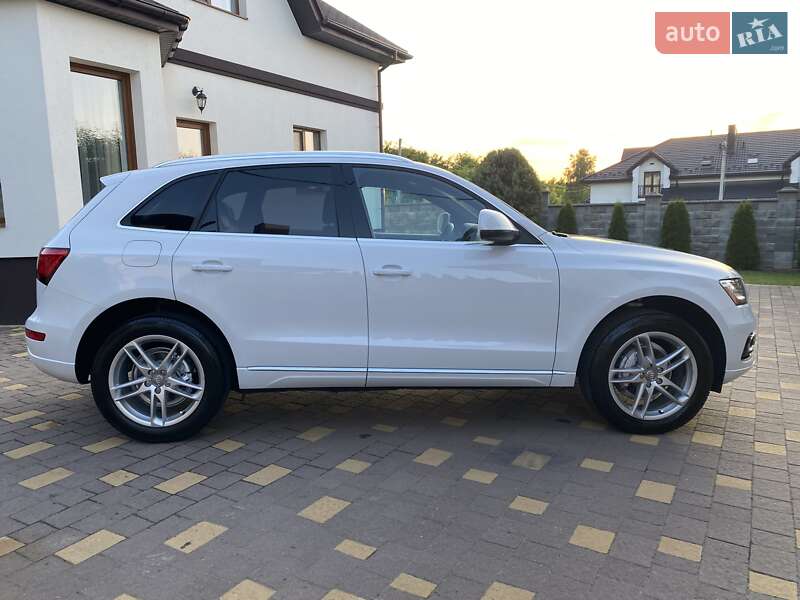 Внедорожник / Кроссовер Audi Q5 2014 в Ровно