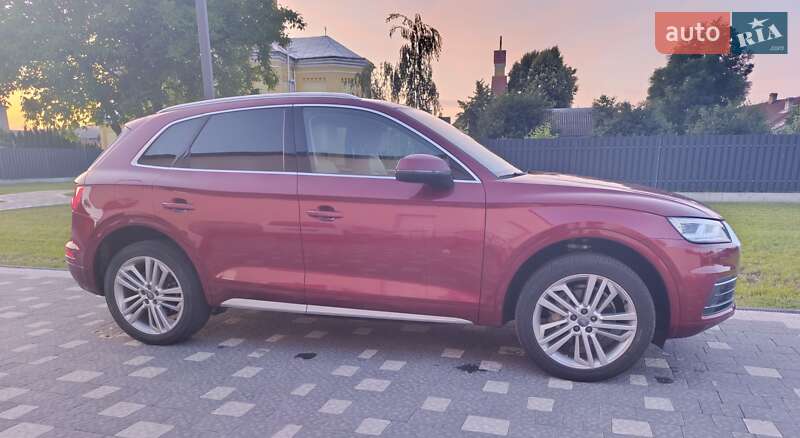 Позашляховик / Кросовер Audi Q5 2018 в Львові