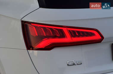Внедорожник / Кроссовер Audi Q5 2018 в 