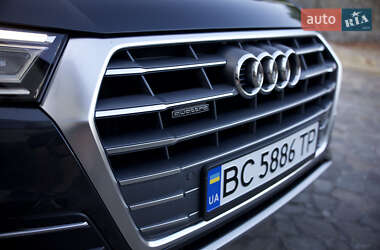 Внедорожник / Кроссовер Audi Q5 2017 в 