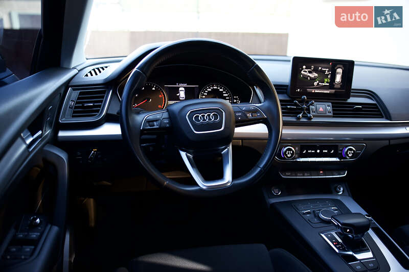 Позашляховик / Кросовер Audi Q5 2017 в Самборі