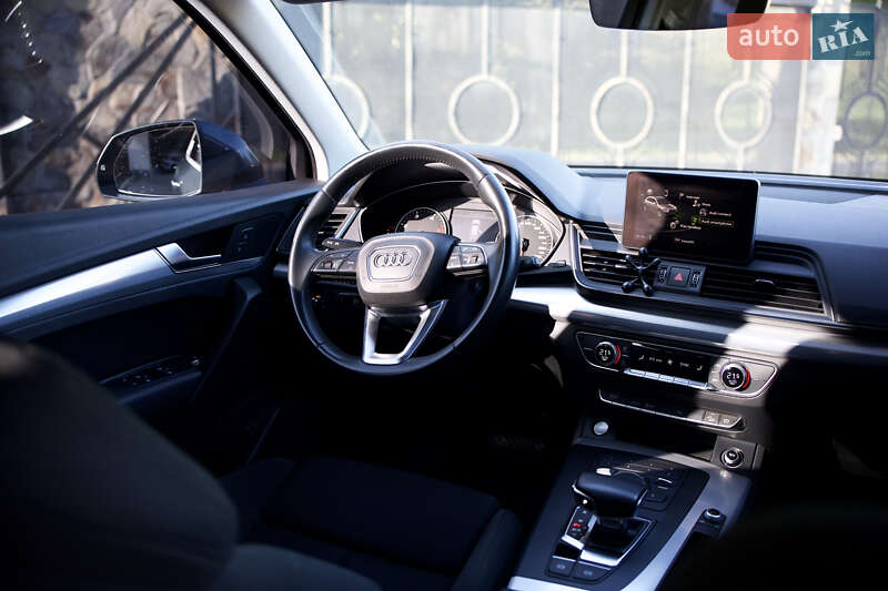 Позашляховик / Кросовер Audi Q5 2017 в Самборі