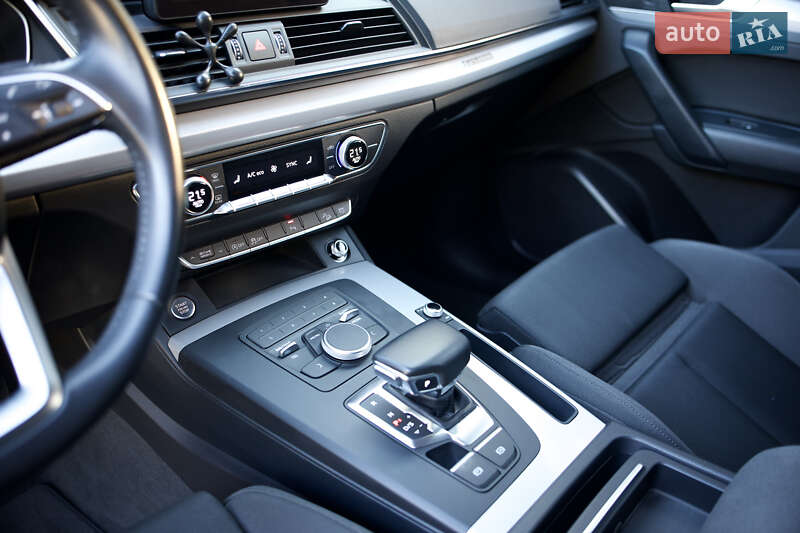 Позашляховик / Кросовер Audi Q5 2017 в Самборі