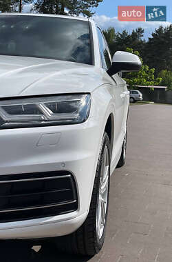 Внедорожник / Кроссовер Audi Q5 2019 в 