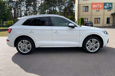 Внедорожник / Кроссовер Audi Q5 2019 в 