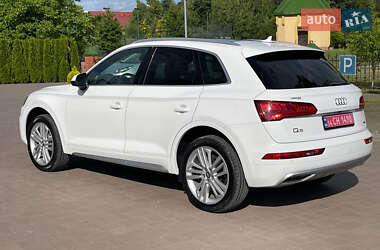 Внедорожник / Кроссовер Audi Q5 2019 в 