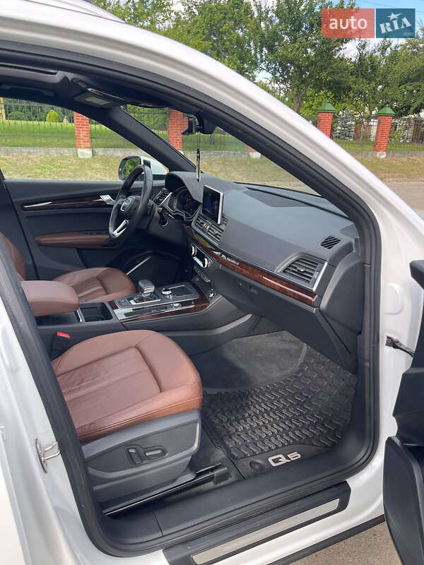Внедорожник / Кроссовер Audi Q5 2019 в Львове