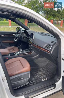 Внедорожник / Кроссовер Audi Q5 2019 в 