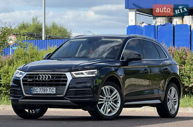 Внедорожник / Кроссовер Audi Q5 2020 в 