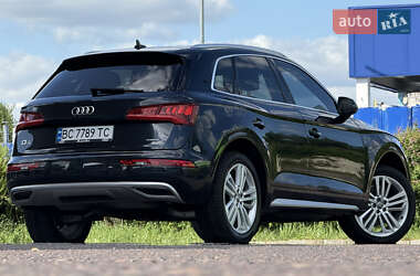 Внедорожник / Кроссовер Audi Q5 2020 в 