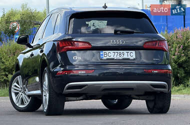 Внедорожник / Кроссовер Audi Q5 2020 в 