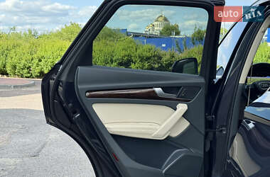 Внедорожник / Кроссовер Audi Q5 2020 в 