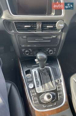 Внедорожник / Кроссовер Audi Q5 2012 в 