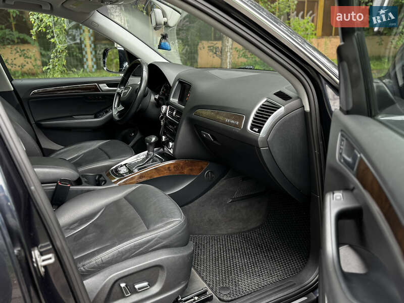 Внедорожник / Кроссовер Audi Q5 2012 в Киеве