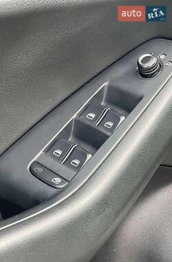 Внедорожник / Кроссовер Audi Q5 2011 в 