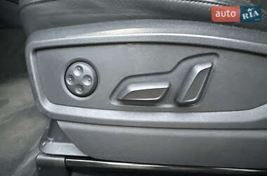Внедорожник / Кроссовер Audi Q5 2022 в 