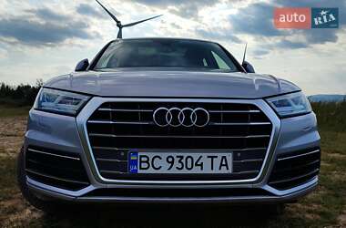 Внедорожник / Кроссовер Audi Q5 2017 в 
