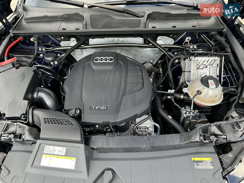 Внедорожник / Кроссовер Audi Q5 2017 в Киеве