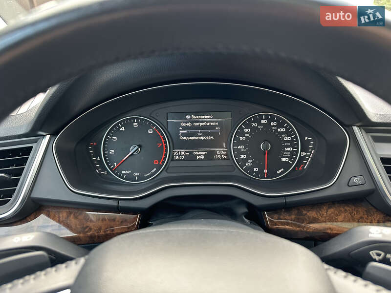 Внедорожник / Кроссовер Audi Q5 2017 в Киеве