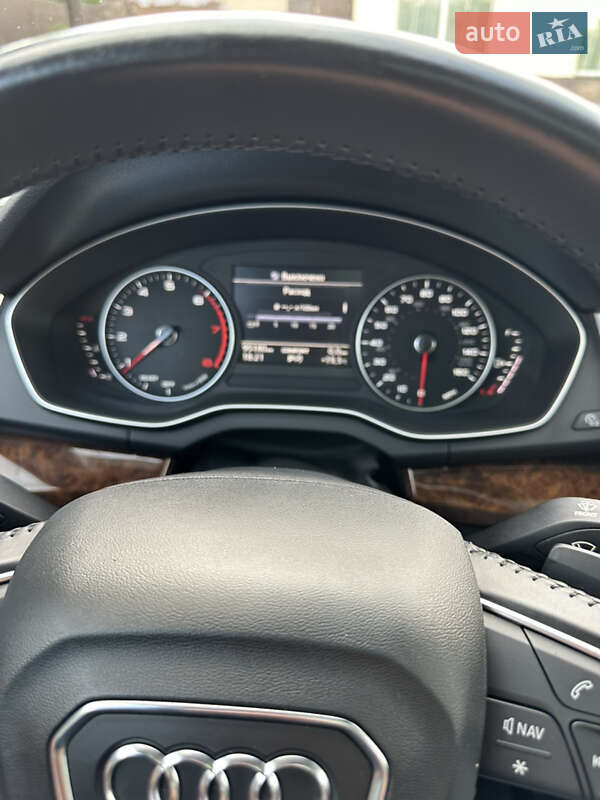 Внедорожник / Кроссовер Audi Q5 2017 в Киеве