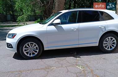 Позашляховик / Кросовер Audi Q5 2013 в 