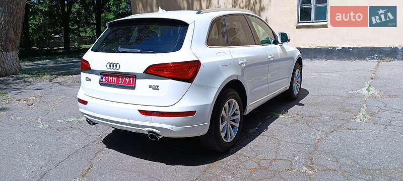 Внедорожник / Кроссовер Audi Q5 2013 в Желтых Водах