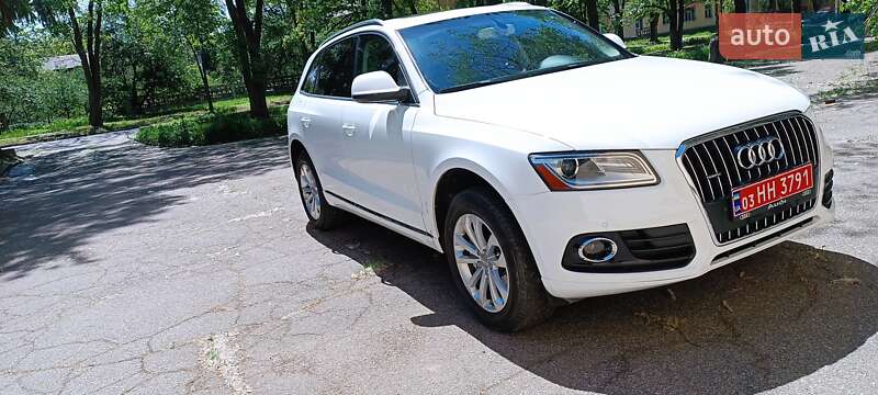 Внедорожник / Кроссовер Audi Q5 2013 в Желтых Водах