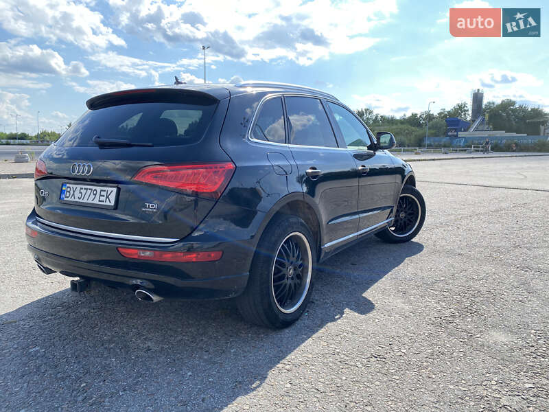 Внедорожник / Кроссовер Audi Q5 2015 в 