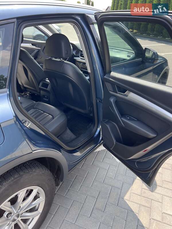 Внедорожник / Кроссовер Audi Q5 2018 в Одессе
