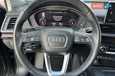 Внедорожник / Кроссовер Audi Q5 2018 в 