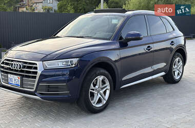 Внедорожник / Кроссовер Audi Q5 2018 в 