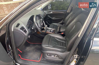 Внедорожник / Кроссовер Audi Q5 2015 в 