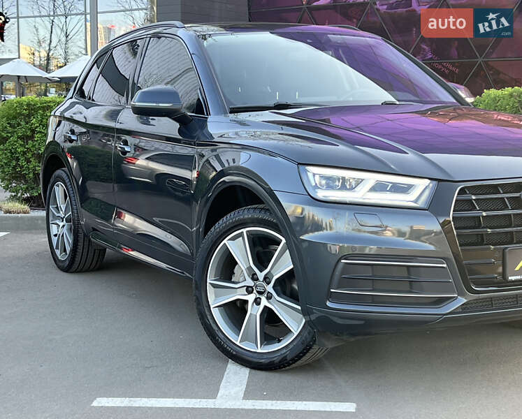 Внедорожник / Кроссовер Audi Q5 2018 в Киеве