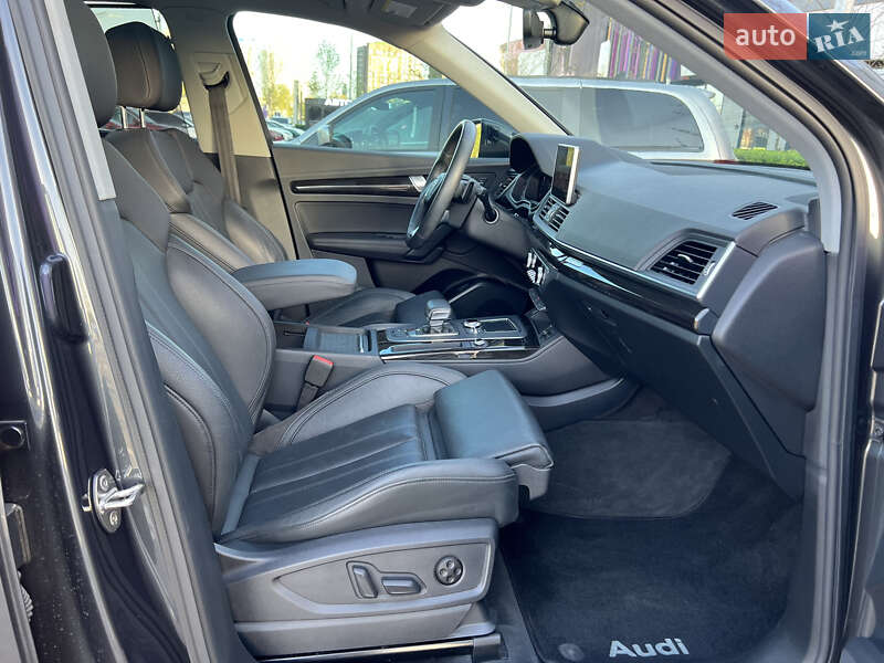Внедорожник / Кроссовер Audi Q5 2018 в Киеве