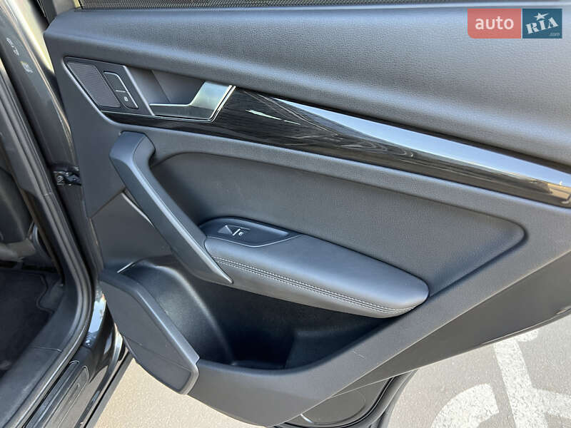 Внедорожник / Кроссовер Audi Q5 2018 в Киеве