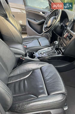 Внедорожник / Кроссовер Audi Q5 2011 в 