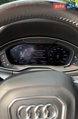 Внедорожник / Кроссовер Audi Q5 2017 в 