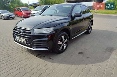 Внедорожник / Кроссовер Audi Q5 2018 в 