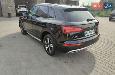 Внедорожник / Кроссовер Audi Q5 2018 в 