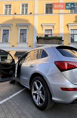 Внедорожник / Кроссовер Audi Q5 2015 в 