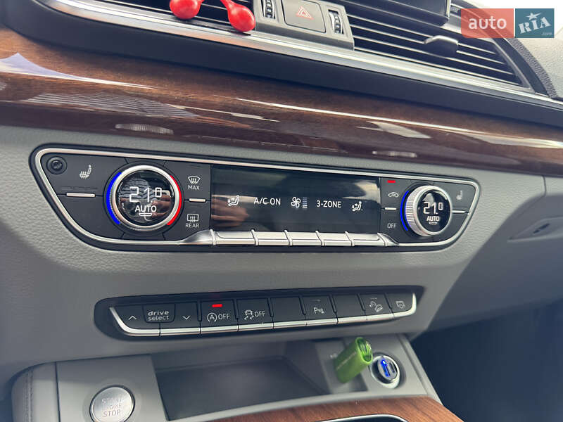 Внедорожник / Кроссовер Audi Q5 2022 в Стрые