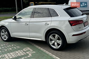 Внедорожник / Кроссовер Audi Q5 2019 в 